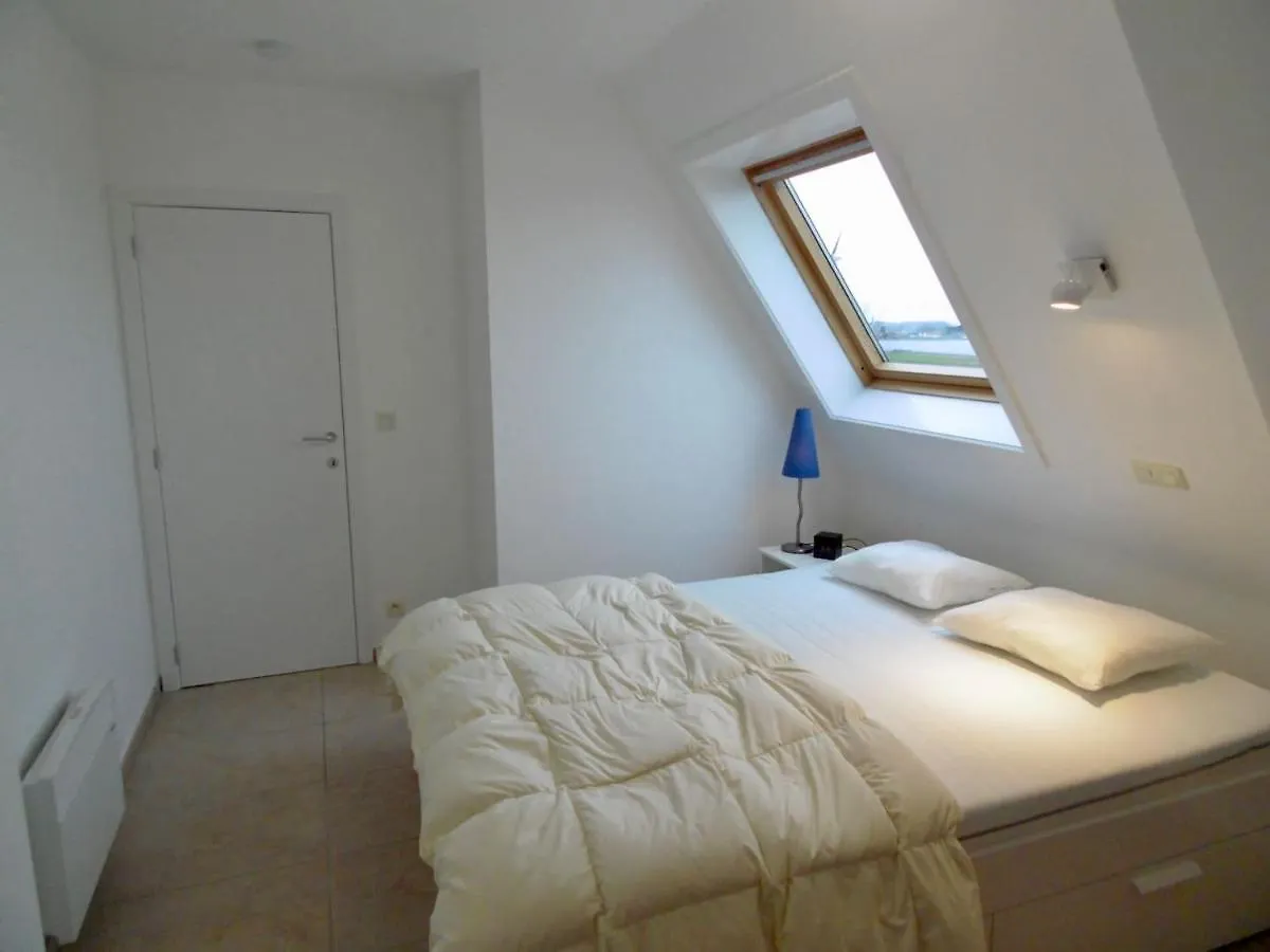 App voor 4 pers. met terras en zicht op de polders Appartement Nieuwpoort