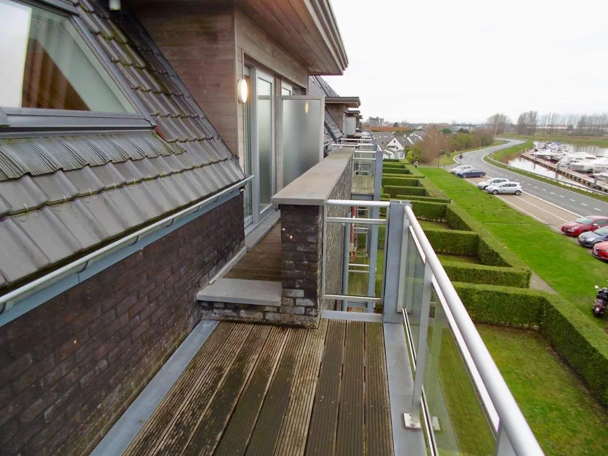 App voor 4 pers. met terras en zicht op de polders Appartement Nieuwpoort